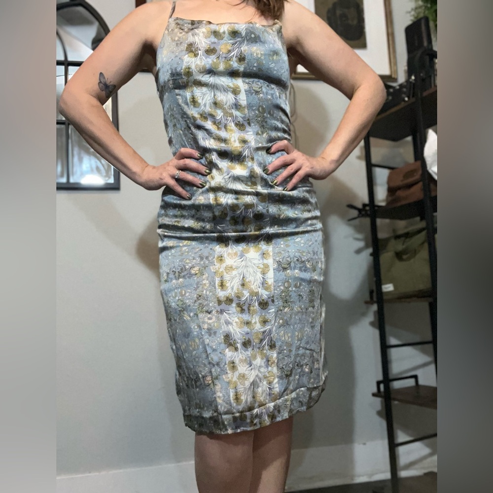 Mystree Strapless Dress in Blue and Cream